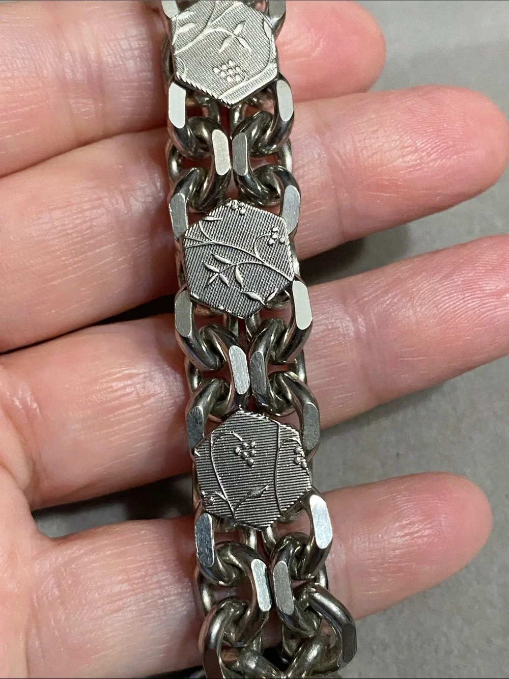 Silver Chain Link Bracelet with Textured Hex Medallions w/ Flowers